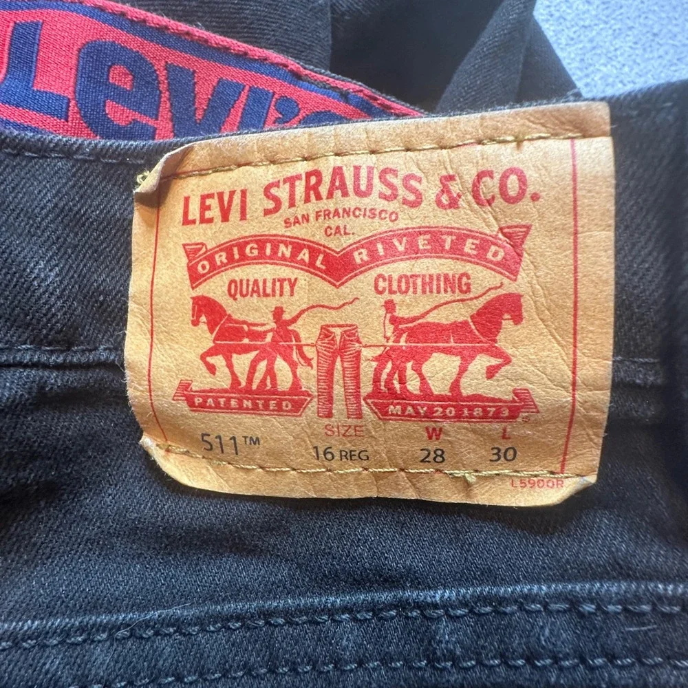 Levis these levi